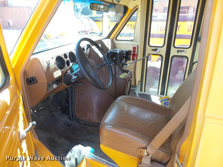 image for item DC3846 1990 Chevrolet G30 school bus