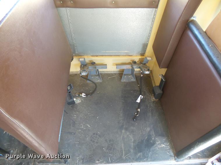 image for item DC3846 1990 Chevrolet G30 school bus