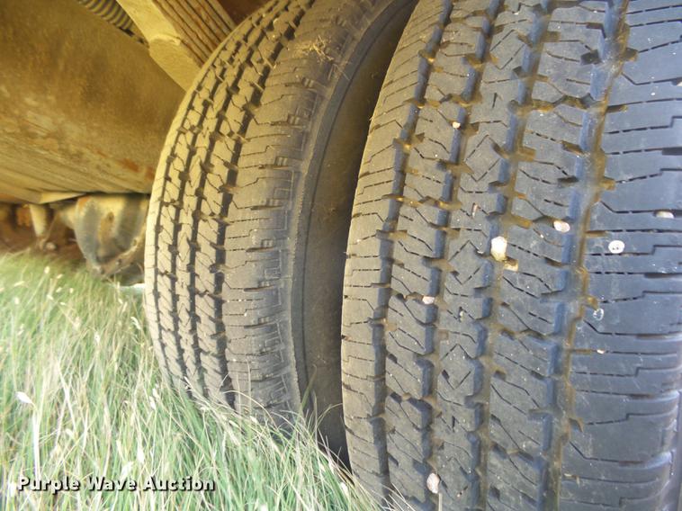 image for item DC3846 1990 Chevrolet G30 school bus