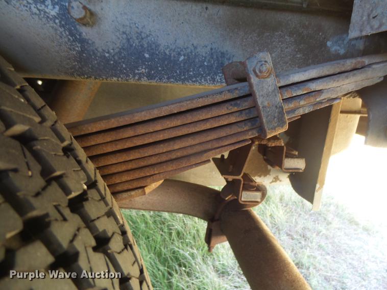 image for item DC3846 1990 Chevrolet G30 school bus