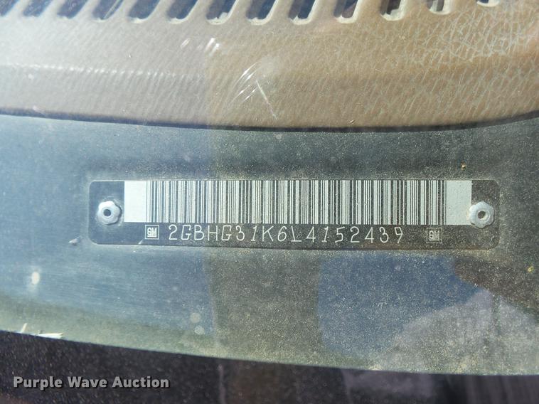 image for item DC3846 1990 Chevrolet G30 school bus