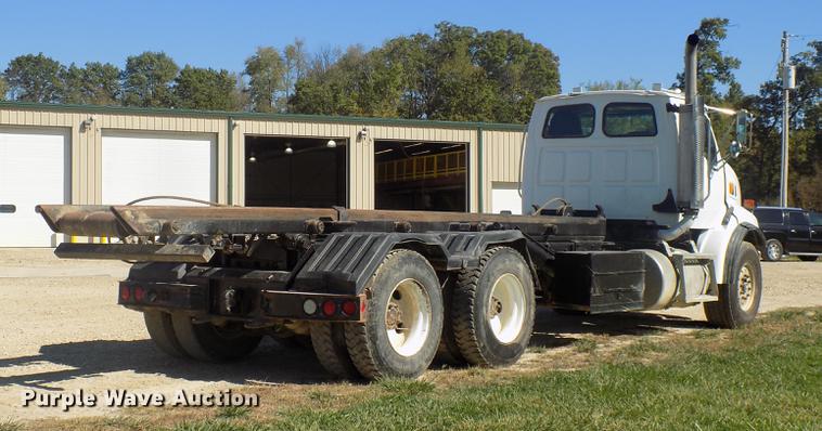 image for item DC4792 2004 Sterling LT9513 roll off truck