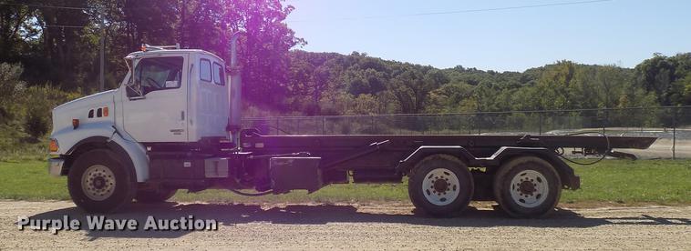 image for item DC4792 2004 Sterling LT9513 roll off truck