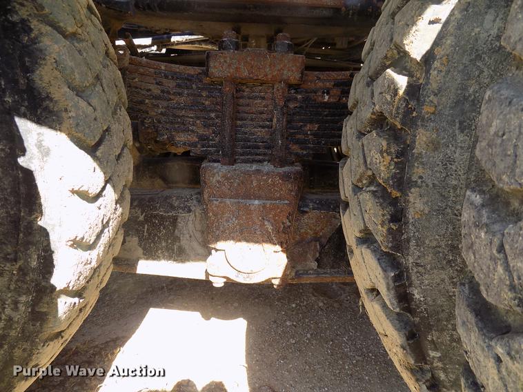 image for item DC4792 2004 Sterling LT9513 roll off truck