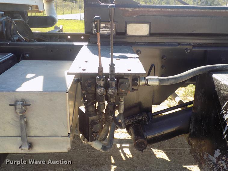 image for item DC4792 2004 Sterling LT9513 roll off truck