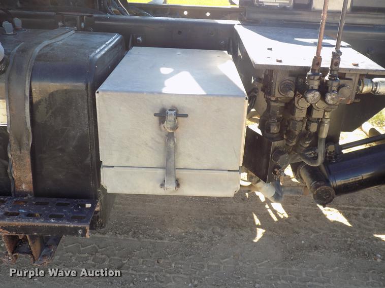 image for item DC4792 2004 Sterling LT9513 roll off truck