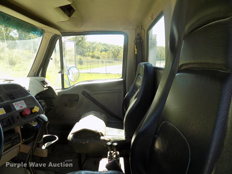 image for item DC4792 2004 Sterling LT9513 roll off truck