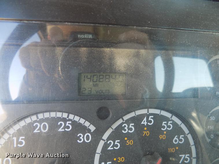 image for item DC4792 2004 Sterling LT9513 roll off truck