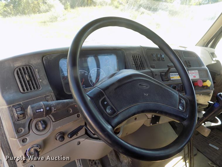 image for item DC4792 2004 Sterling LT9513 roll off truck