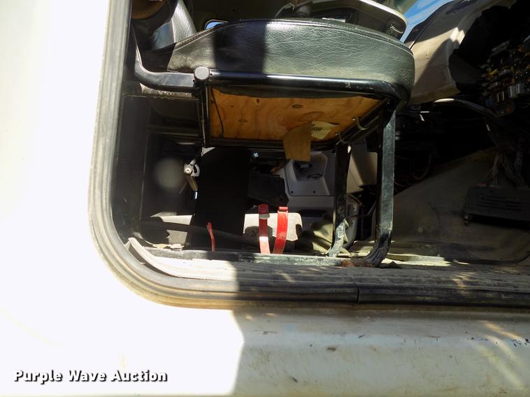 image for item DC4792 2004 Sterling LT9513 roll off truck