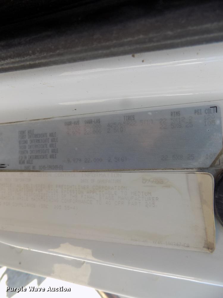 image for item DC4792 2004 Sterling LT9513 roll off truck