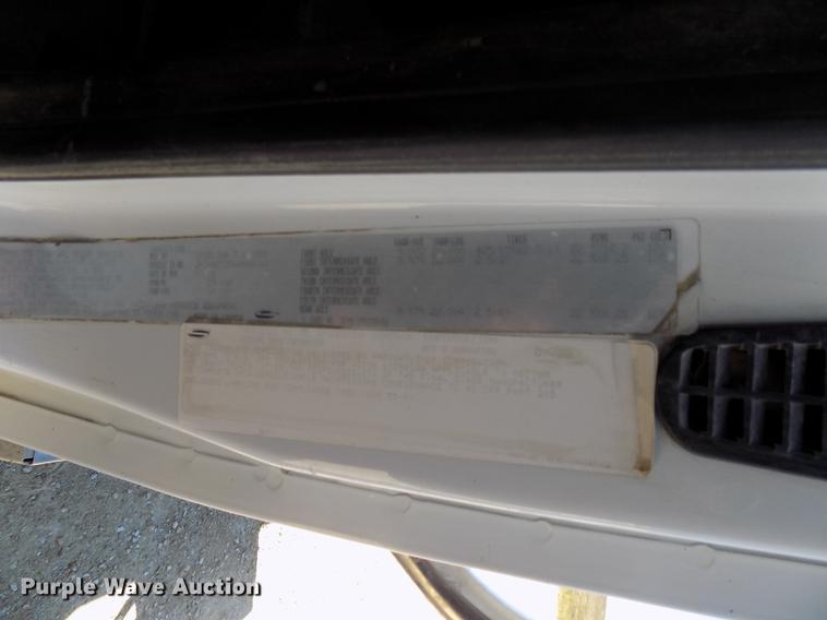 image for item DC4792 2004 Sterling LT9513 roll off truck