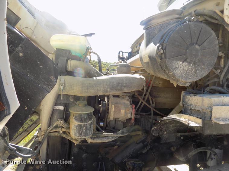 image for item DC4792 2004 Sterling LT9513 roll off truck