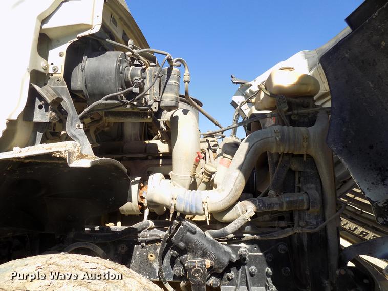 image for item DC4792 2004 Sterling LT9513 roll off truck