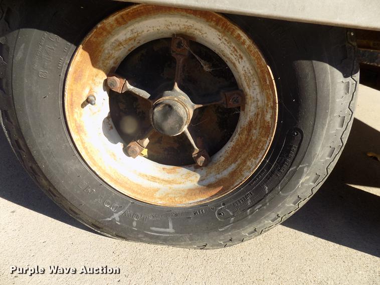 image for item DC4793 1990 Kann recycling dump trailer