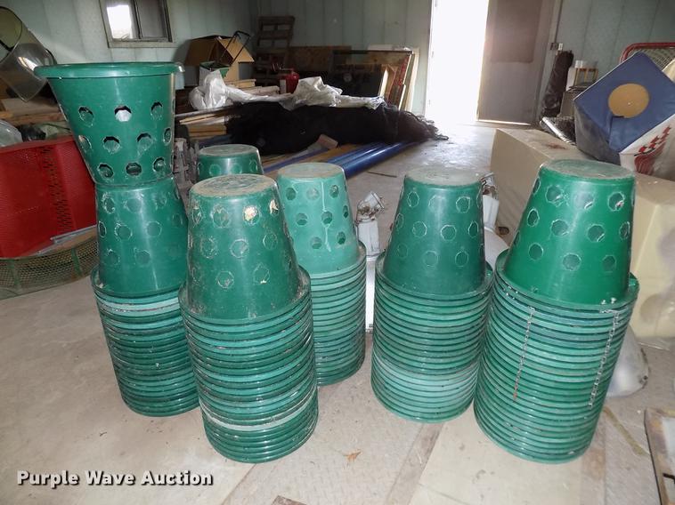 image for item DC4887 Flower pots and fish tank