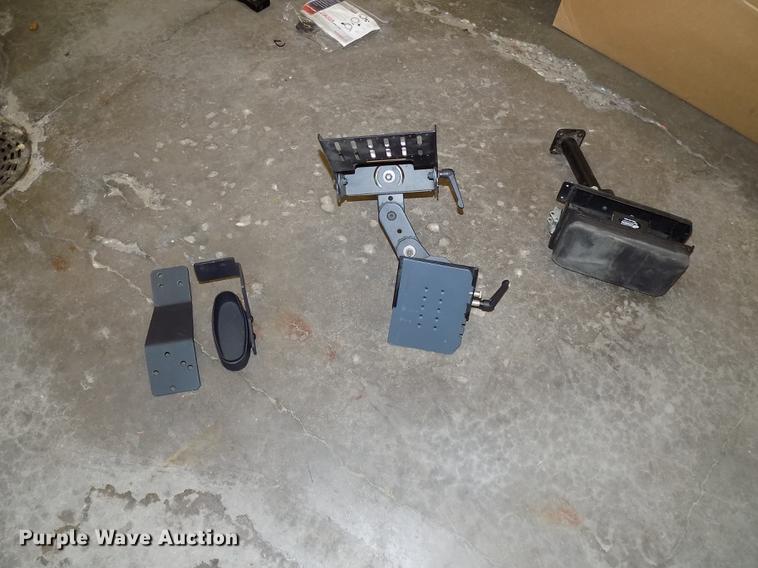 image for item DC4901 Automotive accessories