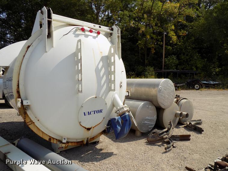 image for item DC4911 1997 Vactor 2110-36 vacuum tank and truck parts