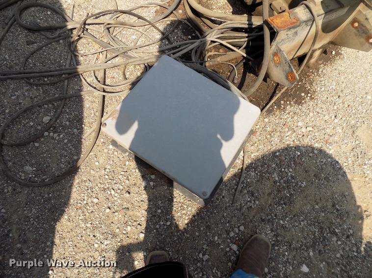 image for item DC4911 1997 Vactor 2110-36 vacuum tank and truck parts