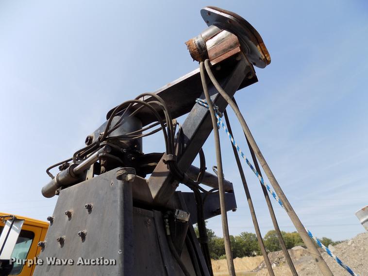 image for item DC4911 1997 Vactor 2110-36 vacuum tank and truck parts