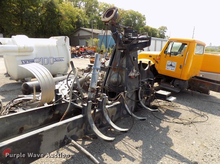 image for item DC4911 1997 Vactor 2110-36 vacuum tank and truck parts