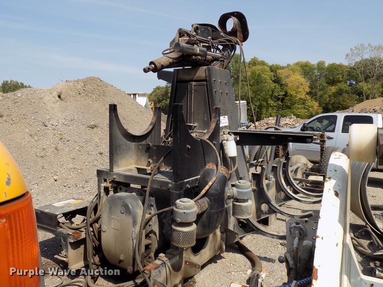 image for item DC4911 1997 Vactor 2110-36 vacuum tank and truck parts