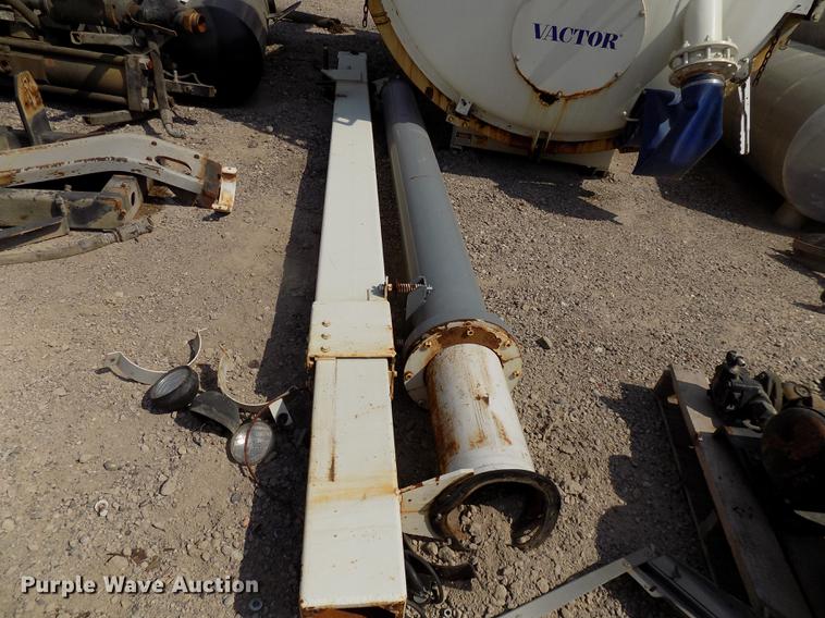 image for item DC4911 1997 Vactor 2110-36 vacuum tank and truck parts