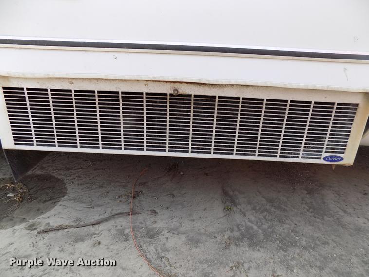 image for item DC4917 2006 Ford E450 Super Duty shuttle bus