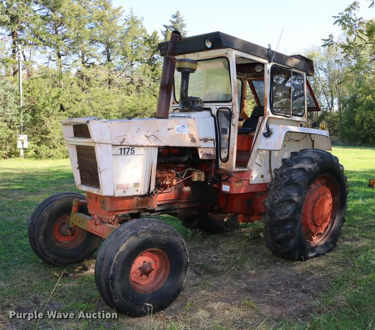 1973 Case 1175 tractor in Haddam, KS | Item DD0024 sold | Purple Wave