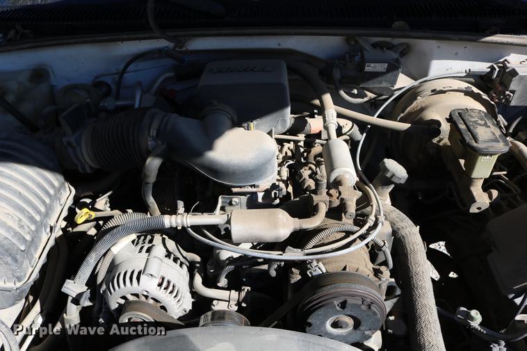 image for item DD0034 1999 Chevrolet Suburban 1500 SUV