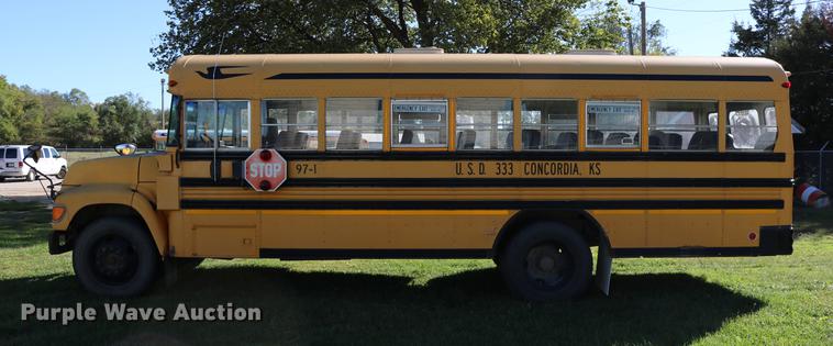 image for item DD0035 1998 Ford B800 bus