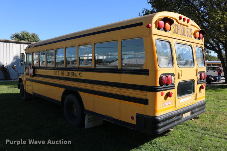 image for item DD0035 1998 Ford B800 bus