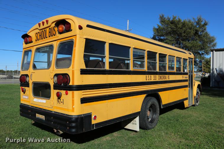 image for item DD0035 1998 Ford B800 bus