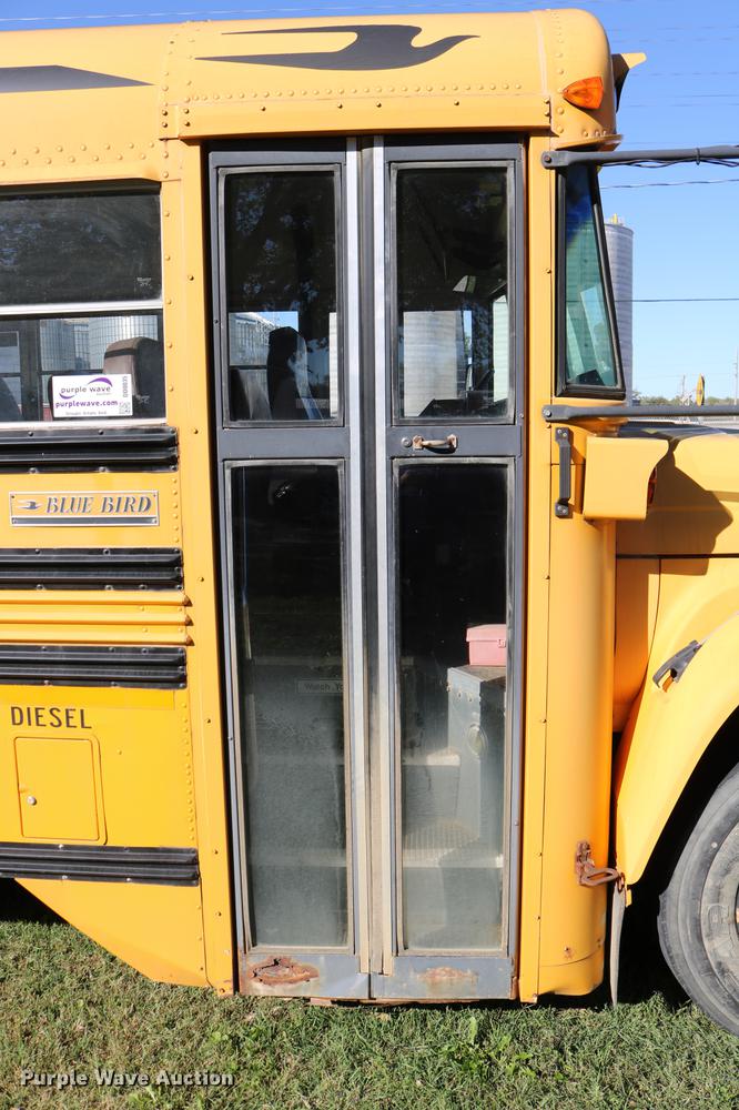 image for item DD0035 1998 Ford B800 bus