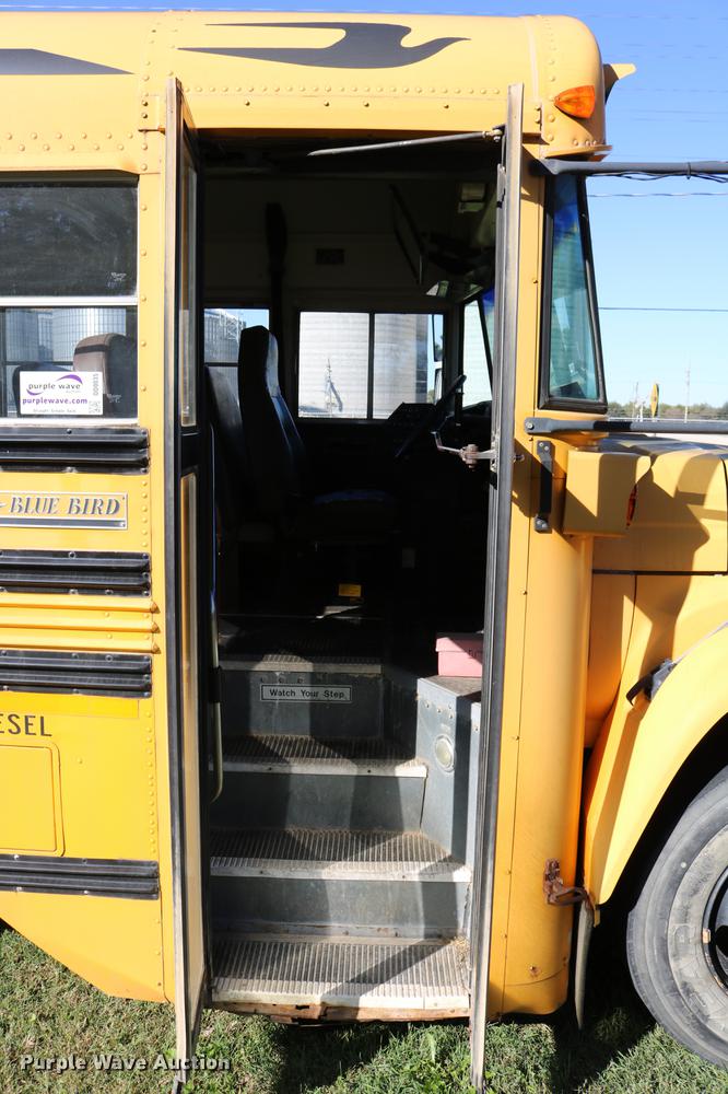 image for item DD0035 1998 Ford B800 bus