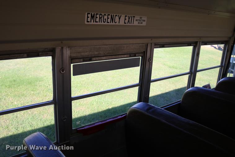 image for item DD0035 1998 Ford B800 bus