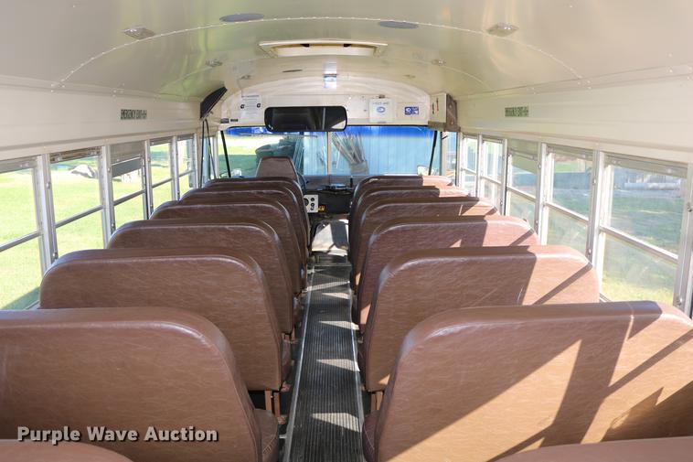 image for item DD0035 1998 Ford B800 bus