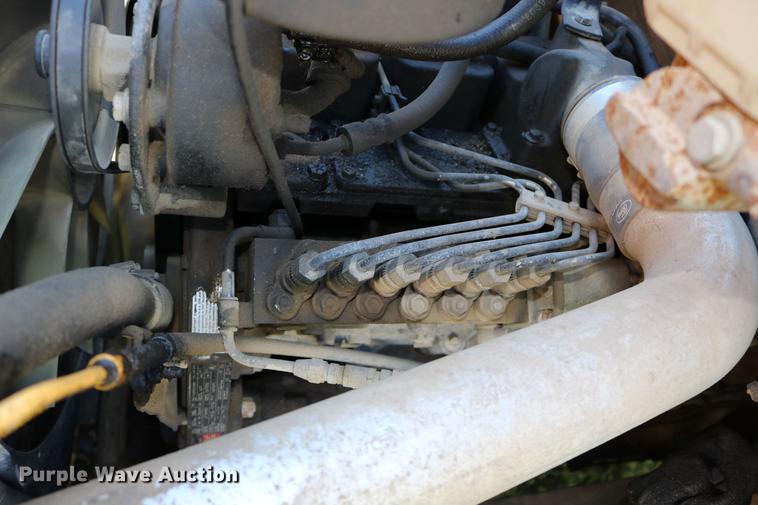 image for item DD0035 1998 Ford B800 bus