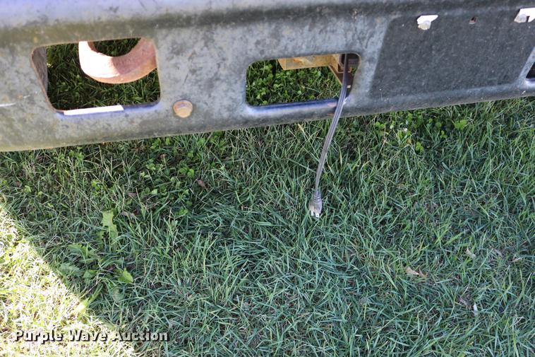 image for item DD0035 1998 Ford B800 bus