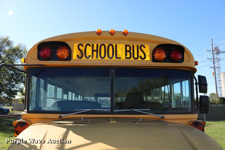 image for item DD0035 1998 Ford B800 bus