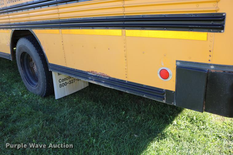 image for item DD0035 1998 Ford B800 bus