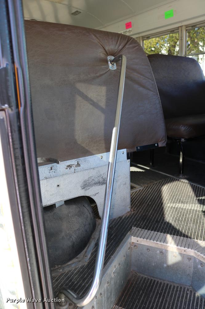 image for item DD0036 2000 Blue Bird TC2000 bus