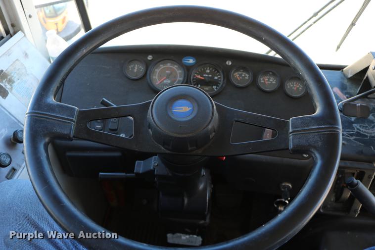 image for item DD0036 2000 Blue Bird TC2000 bus