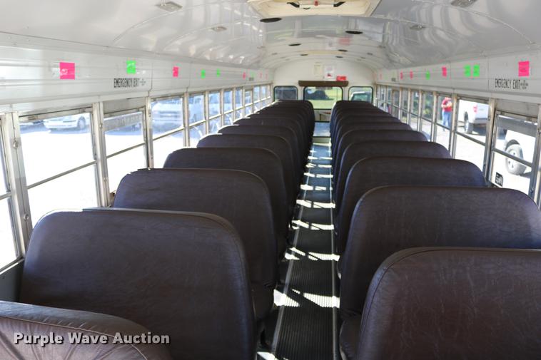 image for item DD0036 2000 Blue Bird TC2000 bus