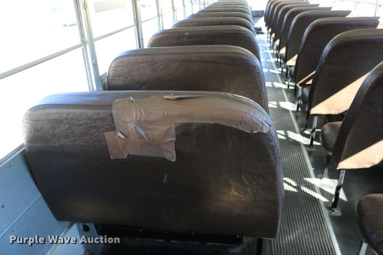 image for item DD0036 2000 Blue Bird TC2000 bus