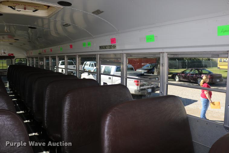 image for item DD0036 2000 Blue Bird TC2000 bus