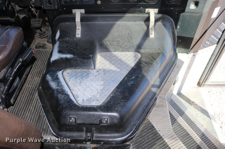 image for item DD0036 2000 Blue Bird TC2000 bus