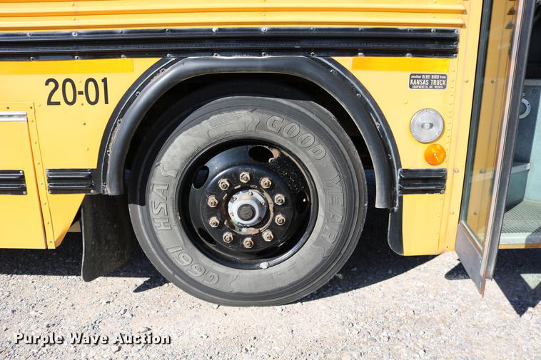 image for item DD0036 2000 Blue Bird TC2000 bus