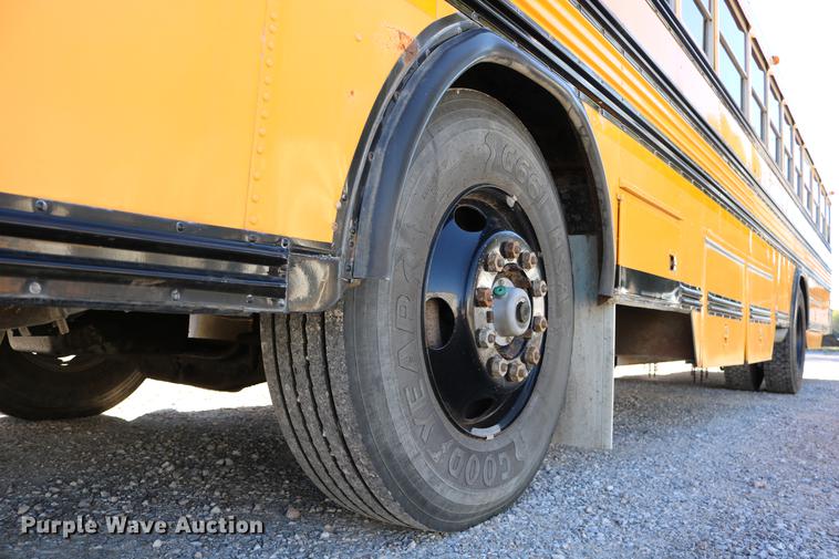 image for item DD0036 2000 Blue Bird TC2000 bus