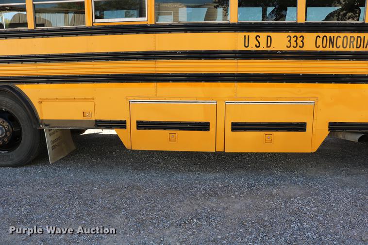 image for item DD0036 2000 Blue Bird TC2000 bus